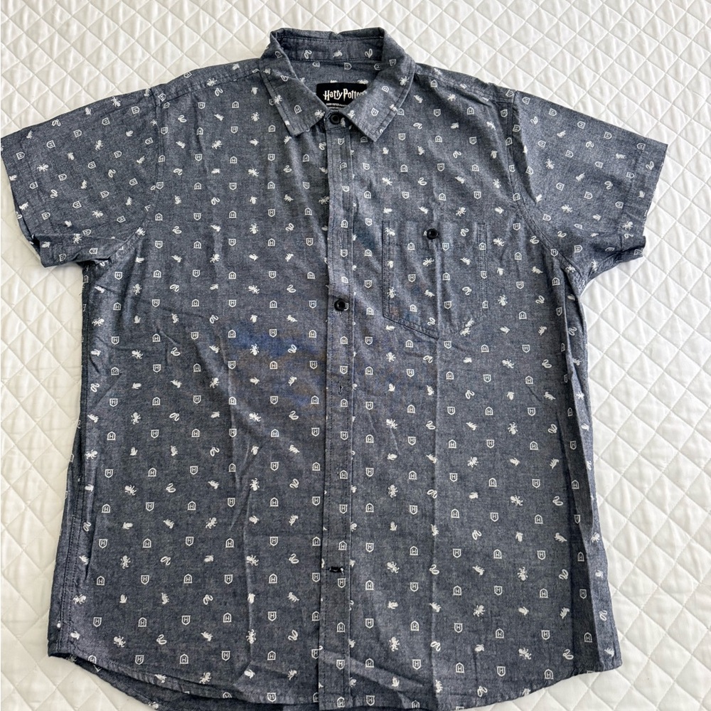 Men’s Harry Potter Button Shirt Large